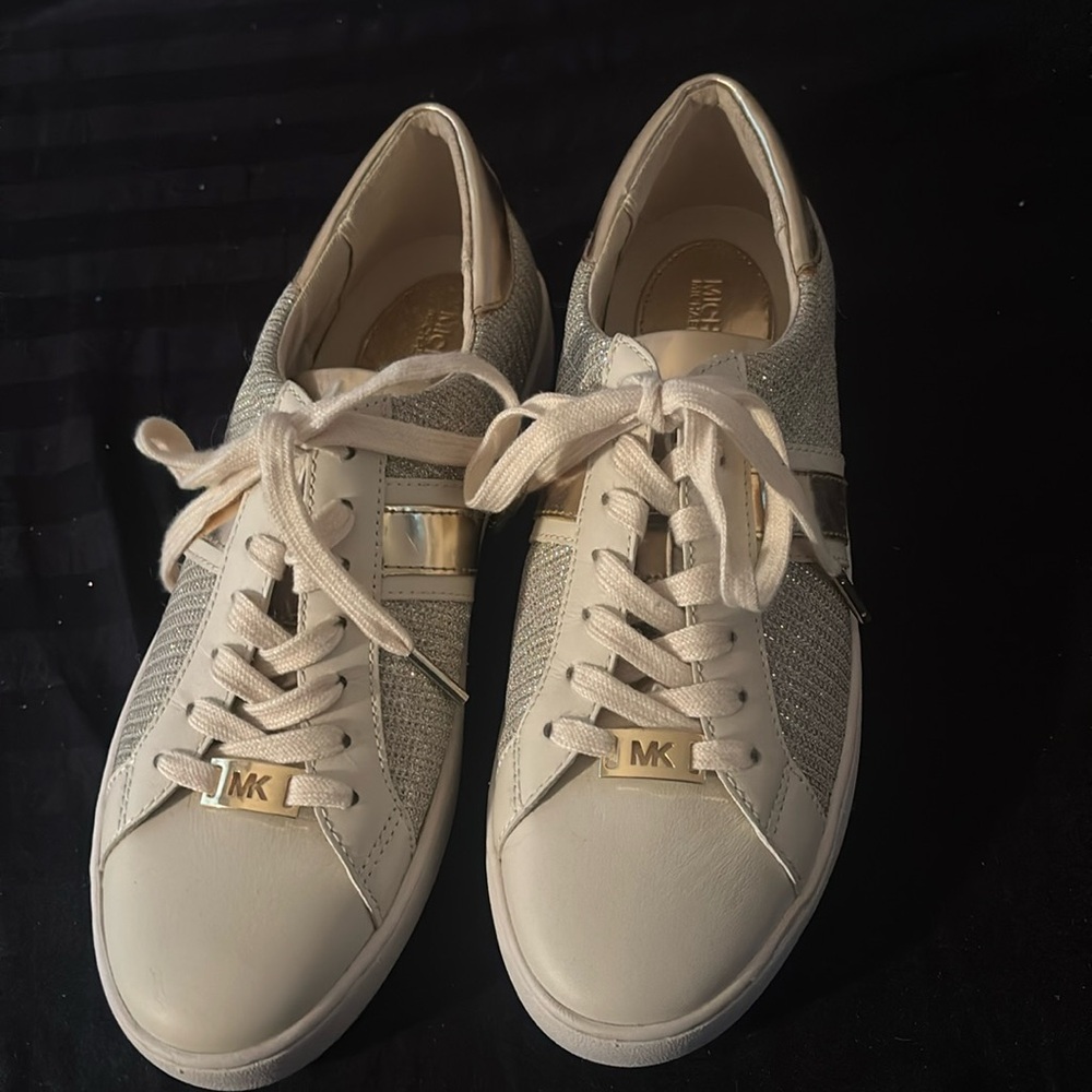 Michael Kors lace up shoes Keaton stripe cream & gold women’s size 8